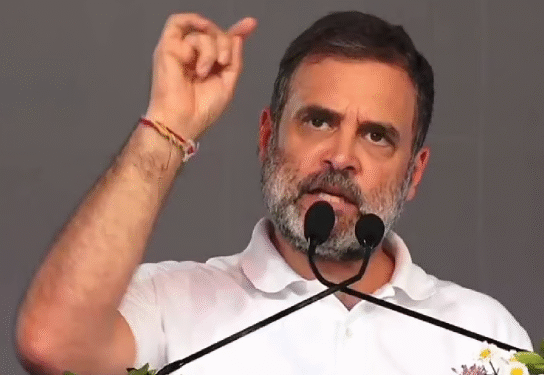 পাক গোলাবর্ষণে অনাথ হওয়া ২২ শিশুর লেখাপড়ার দায়িত্ব নিচ্ছেন রাহুল