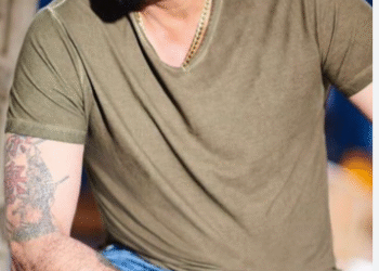 মৃত্যুর আগে ৭২ কোটি টাকার সম্পত্তি দিয়েছিলেন এক মহিলা ভক্ত, ফিরিয়ে দেন মুন্নাভাই