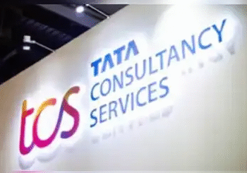 কর্মী ছাঁটাইয়ের ঘোষণা আসতেই পড়ল দাম, ৬ মাসে ২৩ শতাংশ কমল সংস্থার শেয়ারদর