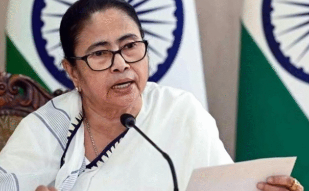 মাসিক পাঁচ হাজার টাকা ভাতা। বড় ঘোষণা মুখ্যমন্ত্রীর