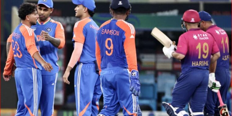 আমিরশাহিকে হেলায় হারিয়ে এশিয়া কাপ অভিযান শুরু করল ভারত