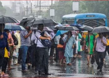 শনিবার থেকে আকাশের মুখভার, পুজোতেও ভাসবে বাংলা!