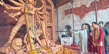 কলকাতার পুজো দেখে খুশি সজ্জন জিন্দাল, বাংলায় আরও লগ্নির ভাবনা