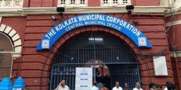 উৎসব শেষ হতেই ডেঙ্গু মোকাবিলায় নজর দিচ্ছে কলকাতা পুরসভা